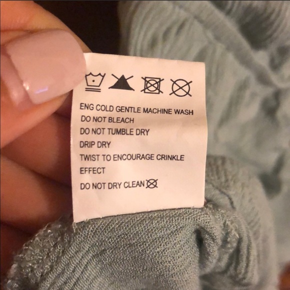 Kendall & Kylie Tank - Picture 7 of 7